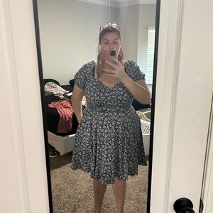 Torrid Blue Floral Dress w Sweetheart Neckline